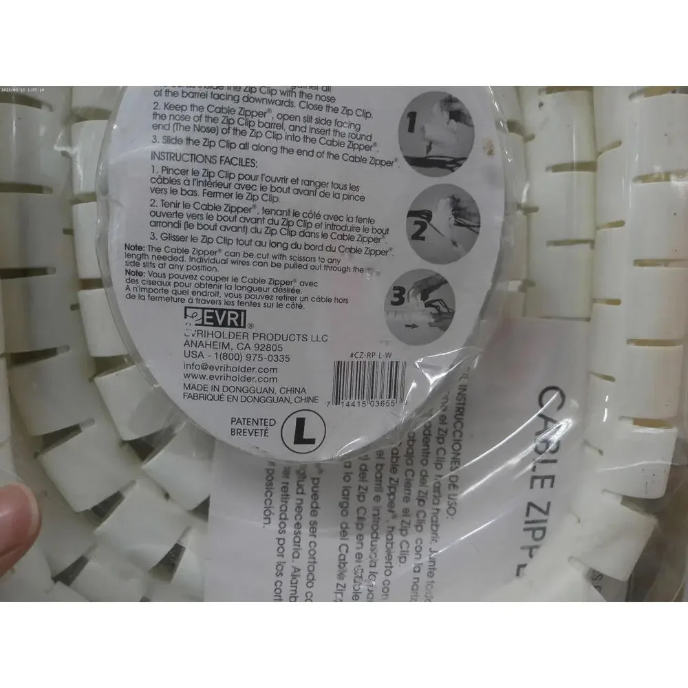 EVRI Cable Zipper White Cable Management Sleeve.